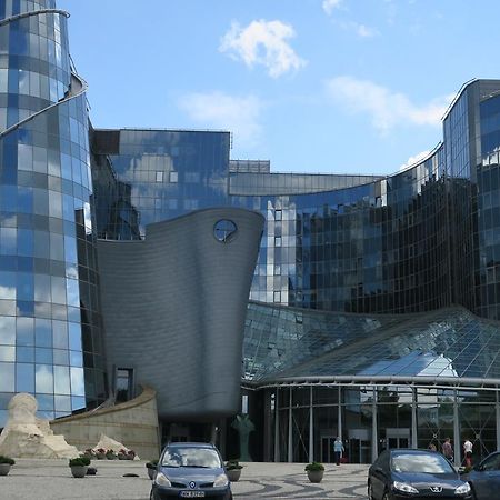 Wierzbno Hostel Varsavia Esterno foto