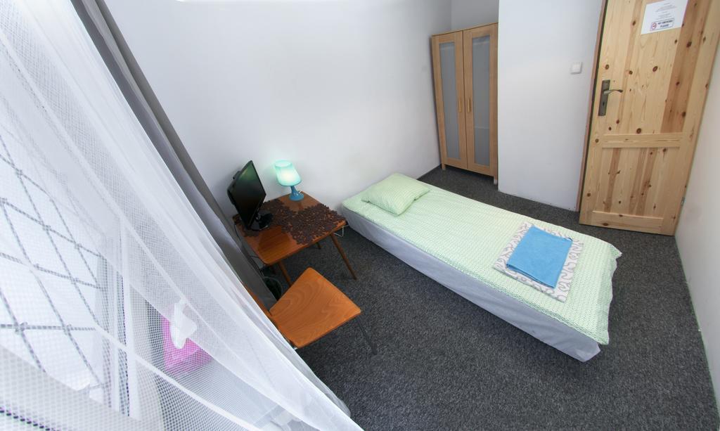 Wierzbno Hostel Varsavia Esterno foto
