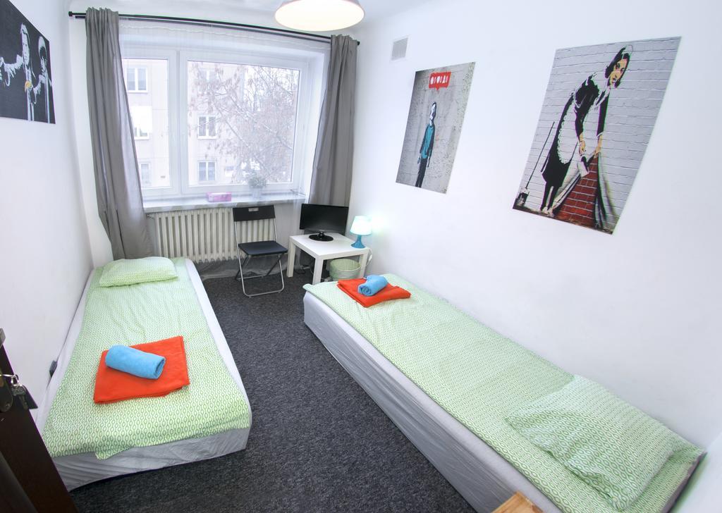 Wierzbno Hostel Varsavia Esterno foto