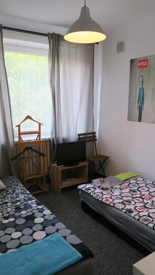 Wierzbno Hostel Varsavia Esterno foto