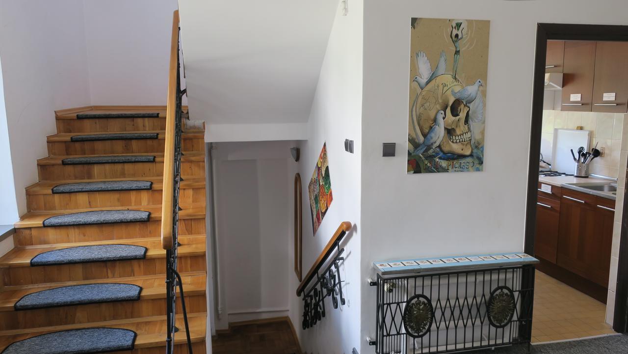 Wierzbno Hostel Varsavia Esterno foto